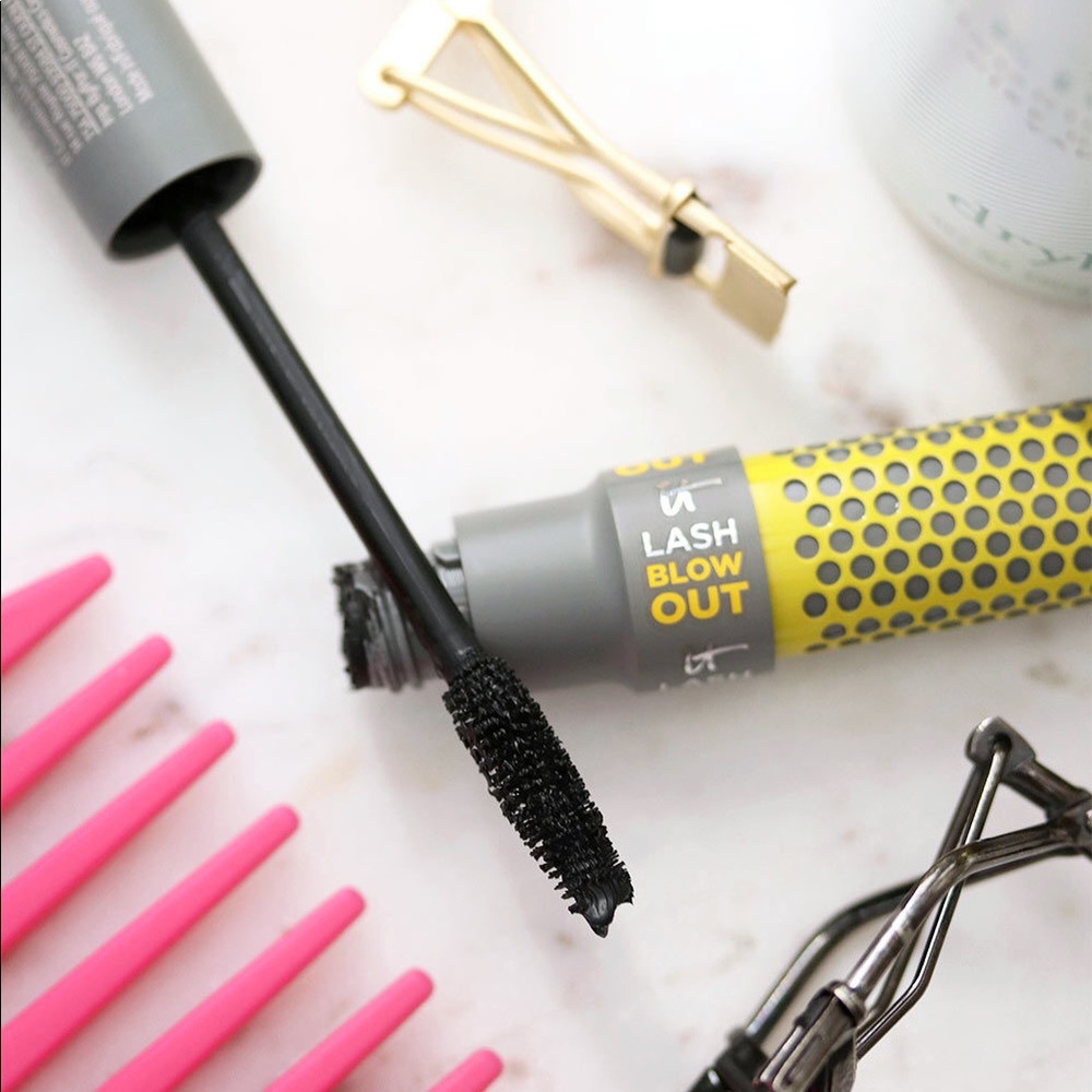 IT Cosmetics Lash Blowout x Drybar Mascara